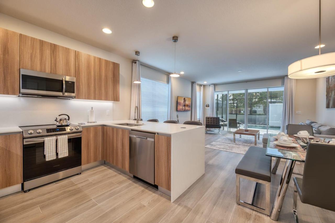 Pleasant Townhome With Private Pool Near Disney Four Corners エクステリア 写真