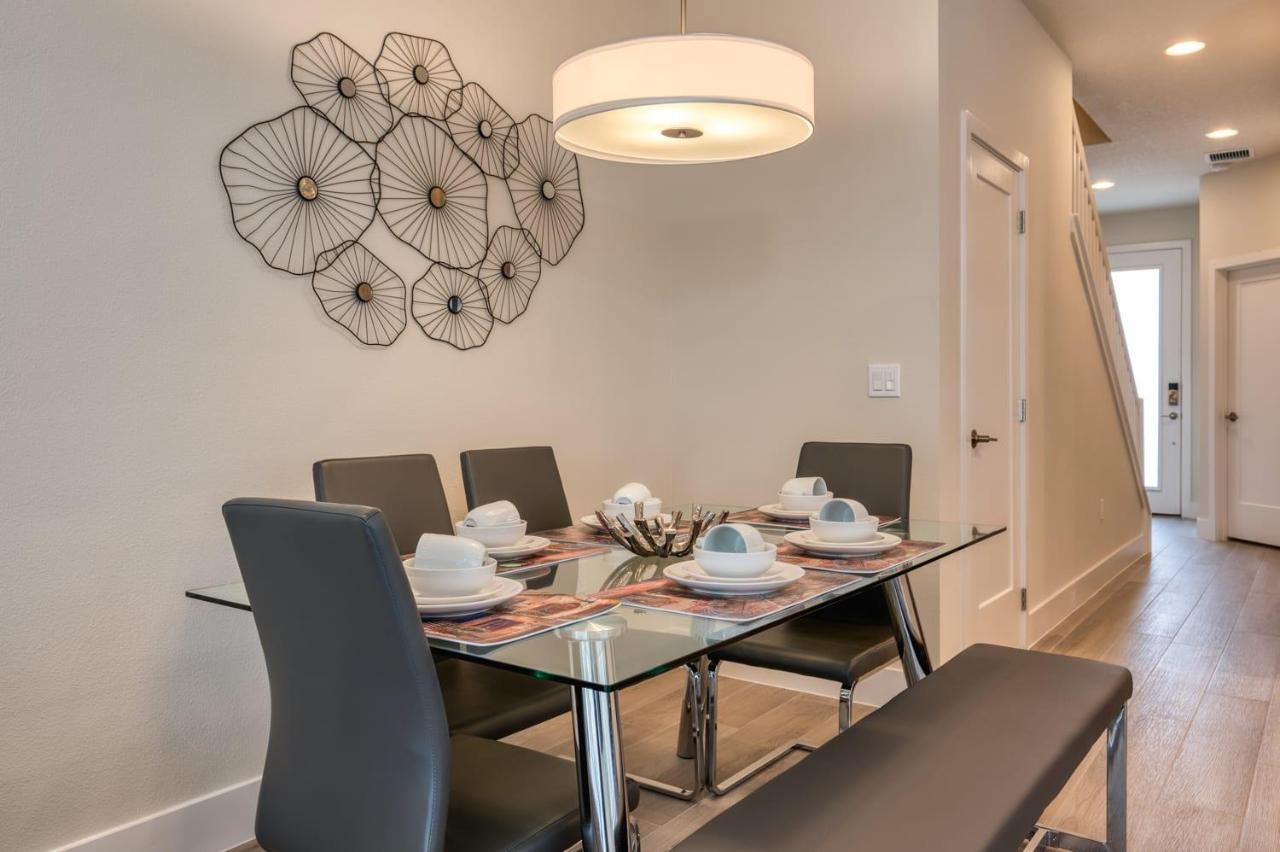 Pleasant Townhome With Private Pool Near Disney Four Corners エクステリア 写真