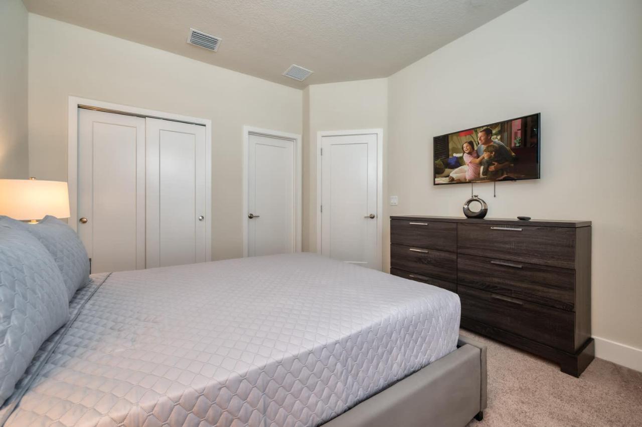 Pleasant Townhome With Private Pool Near Disney Four Corners エクステリア 写真