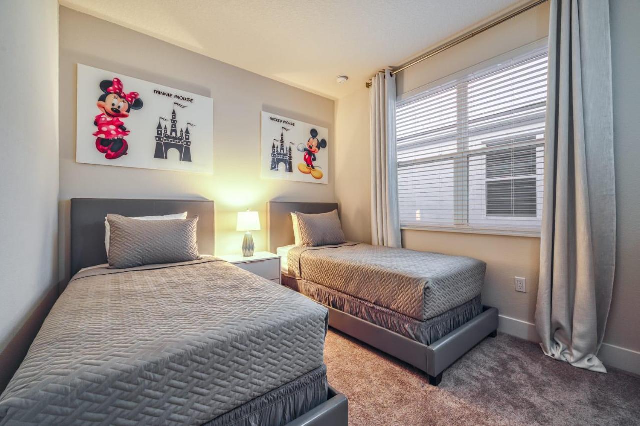 Pleasant Townhome With Private Pool Near Disney Four Corners エクステリア 写真