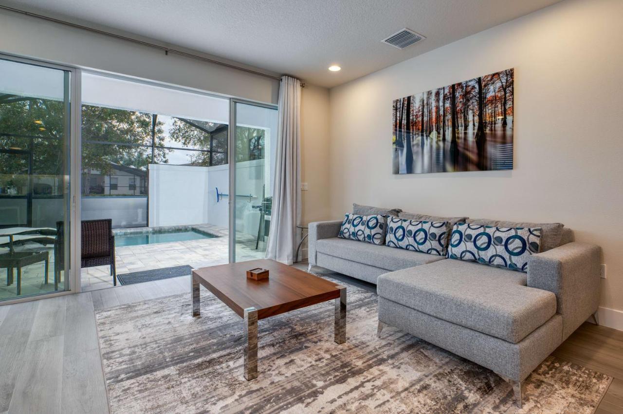 Pleasant Townhome With Private Pool Near Disney Four Corners エクステリア 写真