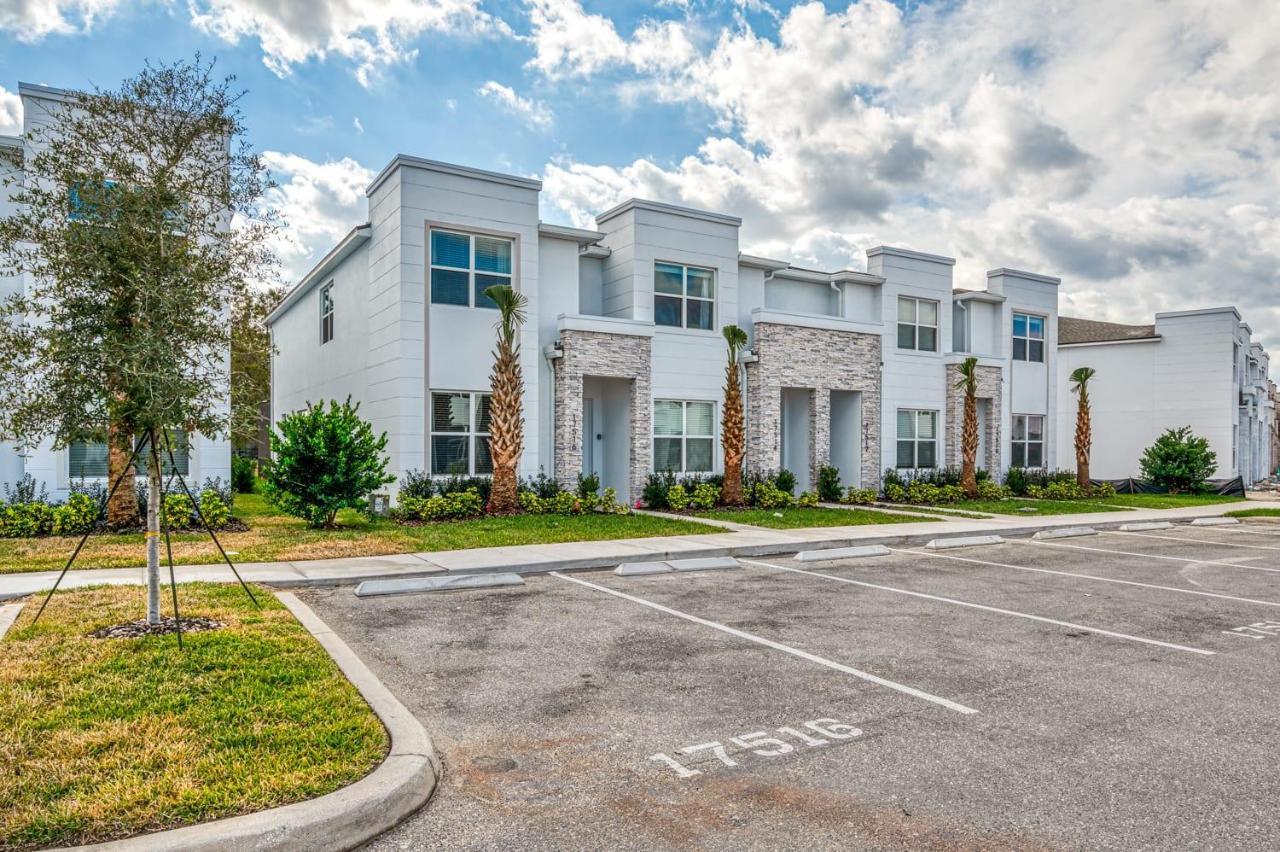 Pleasant Townhome With Private Pool Near Disney Four Corners エクステリア 写真